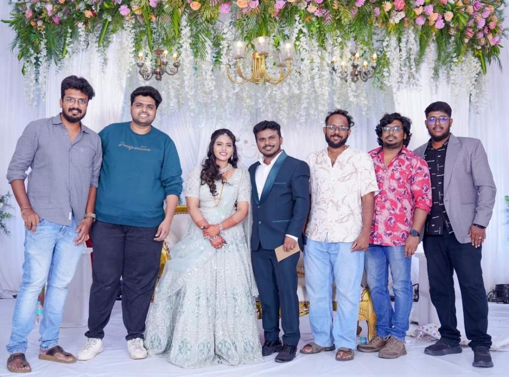 siren-movie-director-anthony-bhagyaraj-wedding-engagement-photos